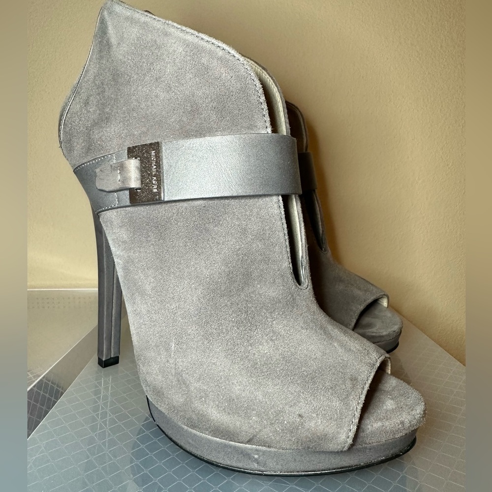 Michael Kors Gray Suede Heels - Size 9